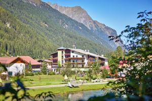 Biohotel Stillebach St. Leonhard Pitztal bathing lake