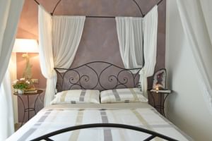 Hotel Pietra Rara room