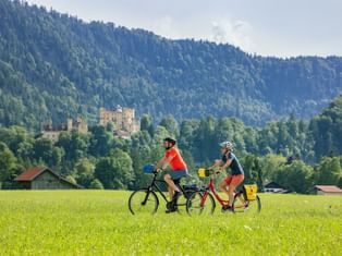 Cycle path with a view of Hohen Schwangau Castle