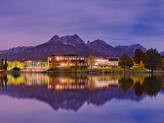 View of the Hotel Ritzenhof from the lake